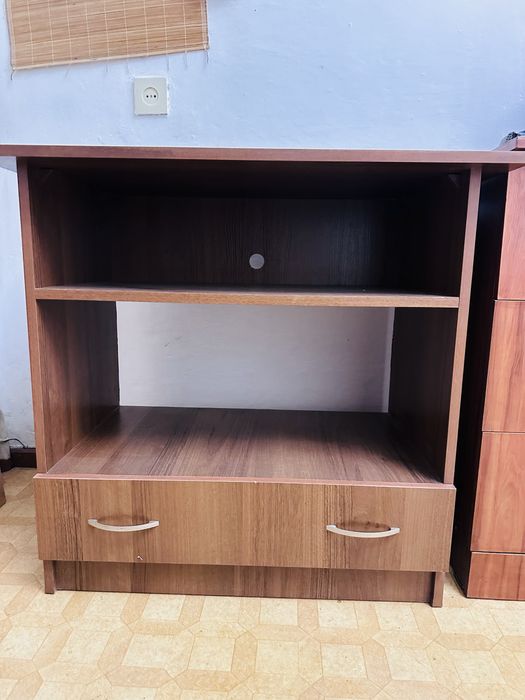 Тумбы и шкафчики