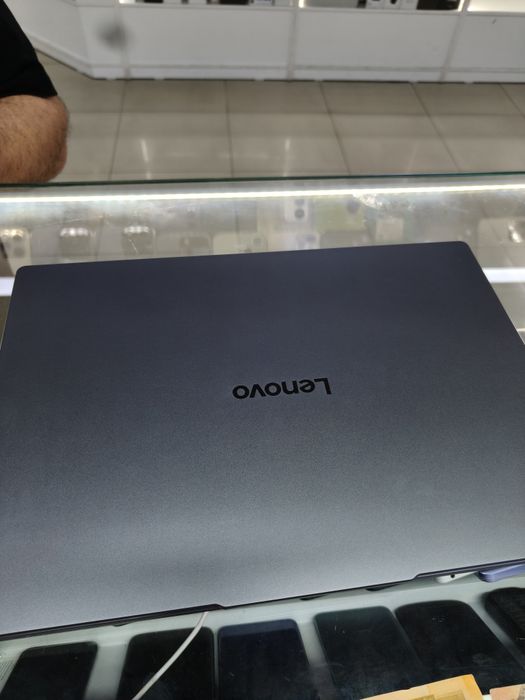 Срочно ноутбук Lenovo