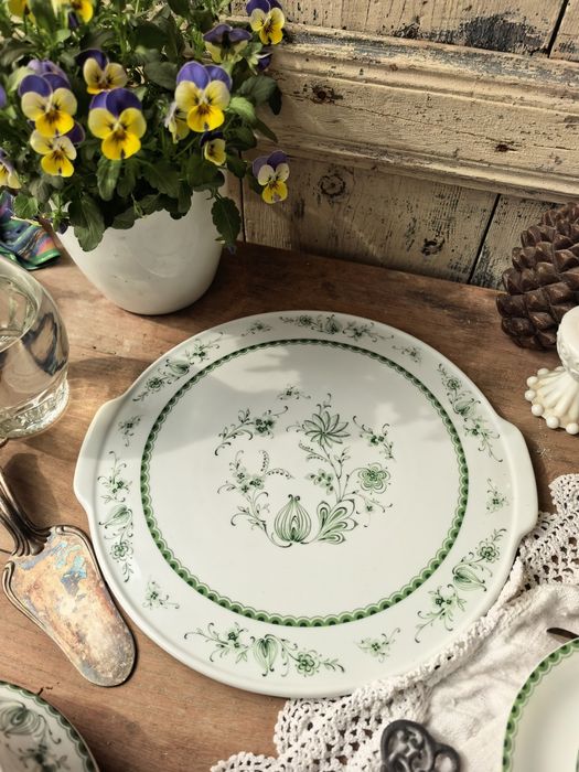 Сервиз за хранене