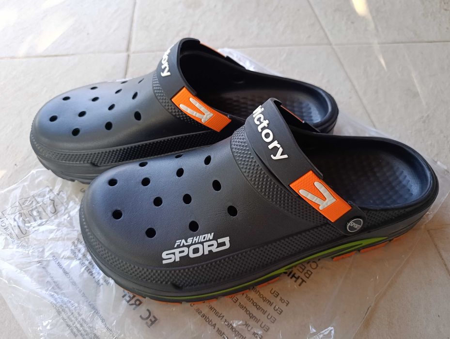 Мъжки чехли тип CROCS