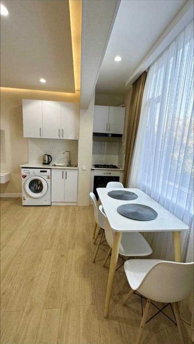 метро Айбек  1/4/4  Garant bank  42м²