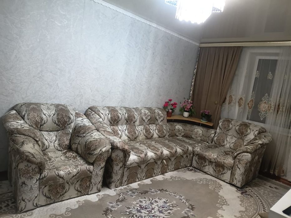 Продам диван в отличном состоянии