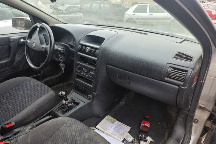 Contact cu cheie Opel Astra 2001 1.7 DTi MT (75 hp)