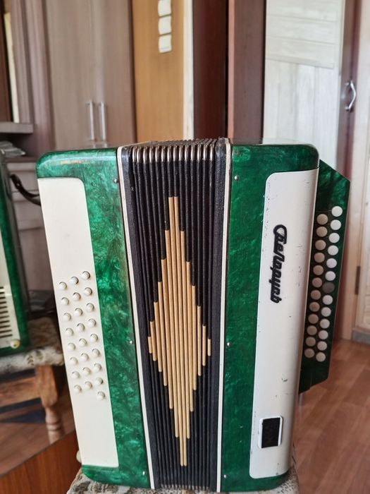 Продам гармонь не дорого