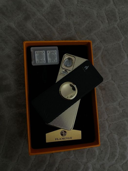 Зажигалка FLAMINGO