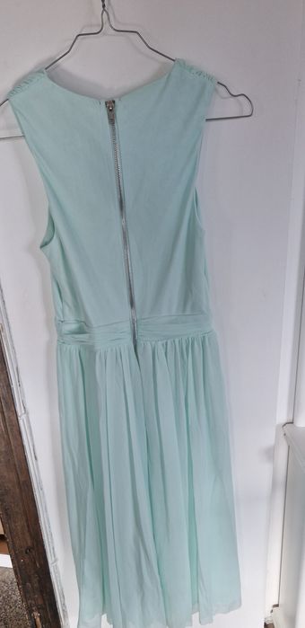 Тюлена рокля в много нежен цвят