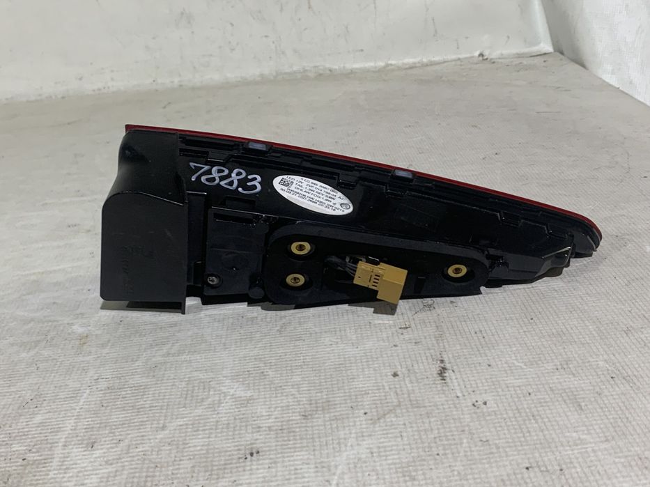 Lampa stop dreapta pe hayon, Skoda Enyaq, 2021, 2022, 2023, 2024, cod origine OE 5LG945308C.