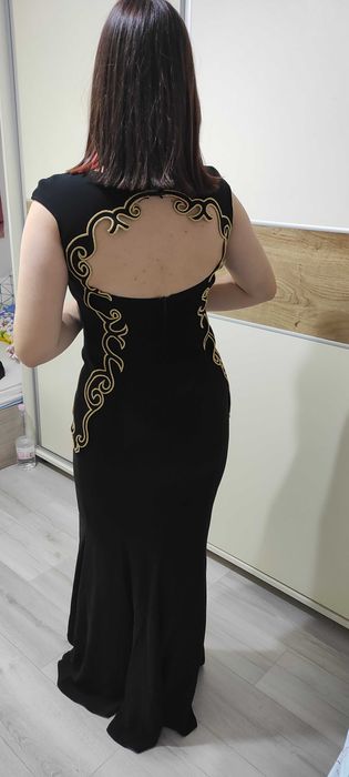 Абитуриентски рокли