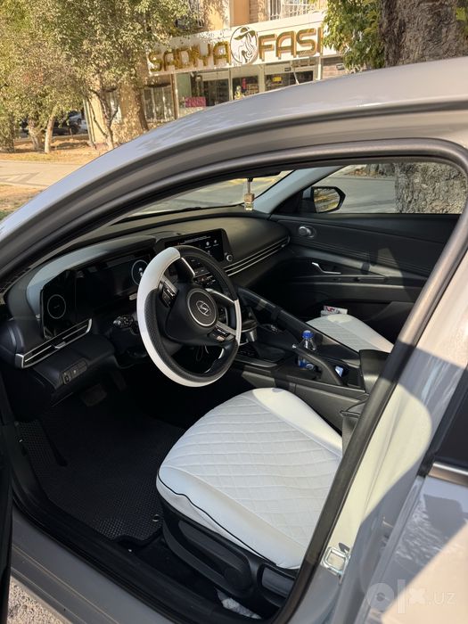 Hyundai Elantra 1.6