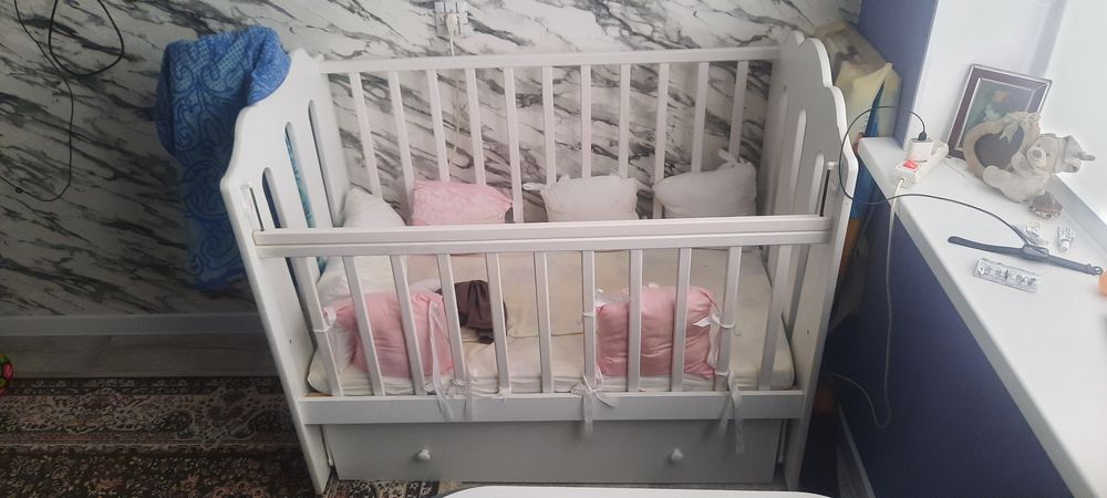 Продам детскую кроватку