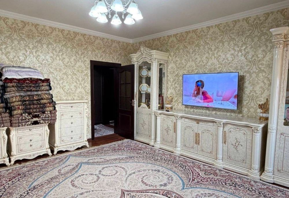 Продается квартира Юнусобад 13кв 2/7/9