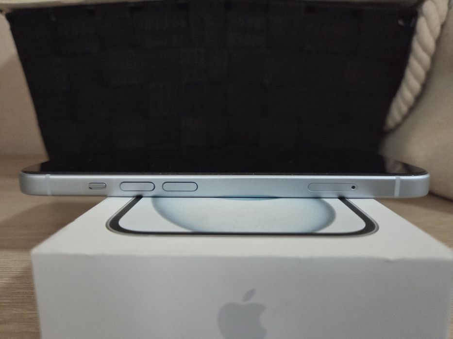 Iphone 15 с гаранция