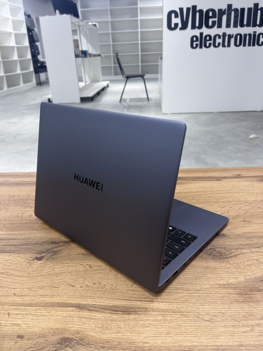 Ноутбук HUAWEI Matebook