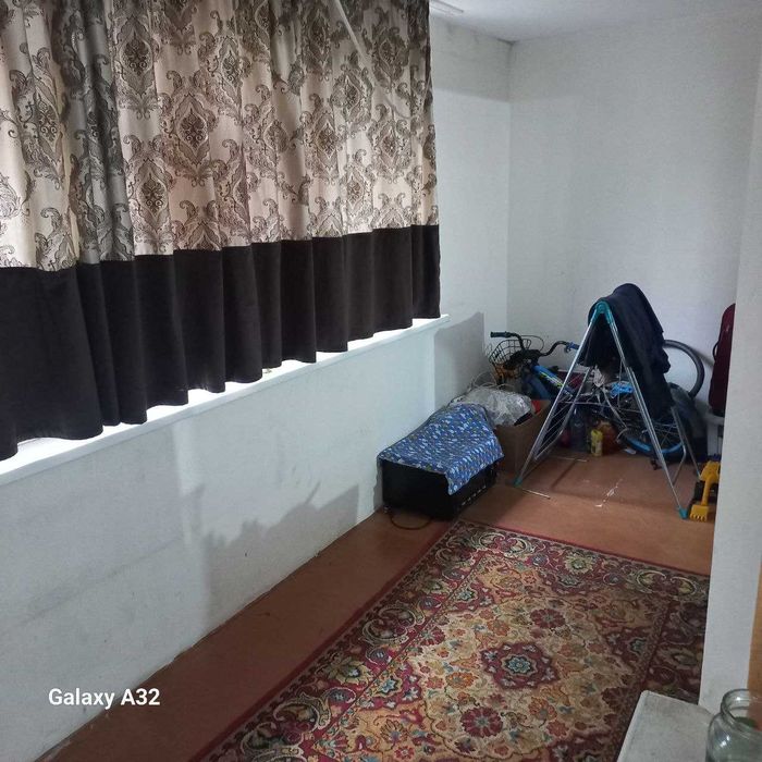 CРОЧНО СВОЯ 2/1/4 Чирчик,3-микрарайон,балкон 2х6