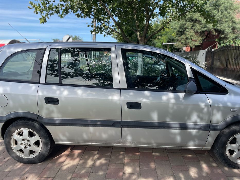 Opel Zafira de vanzare, ușor negociabil!