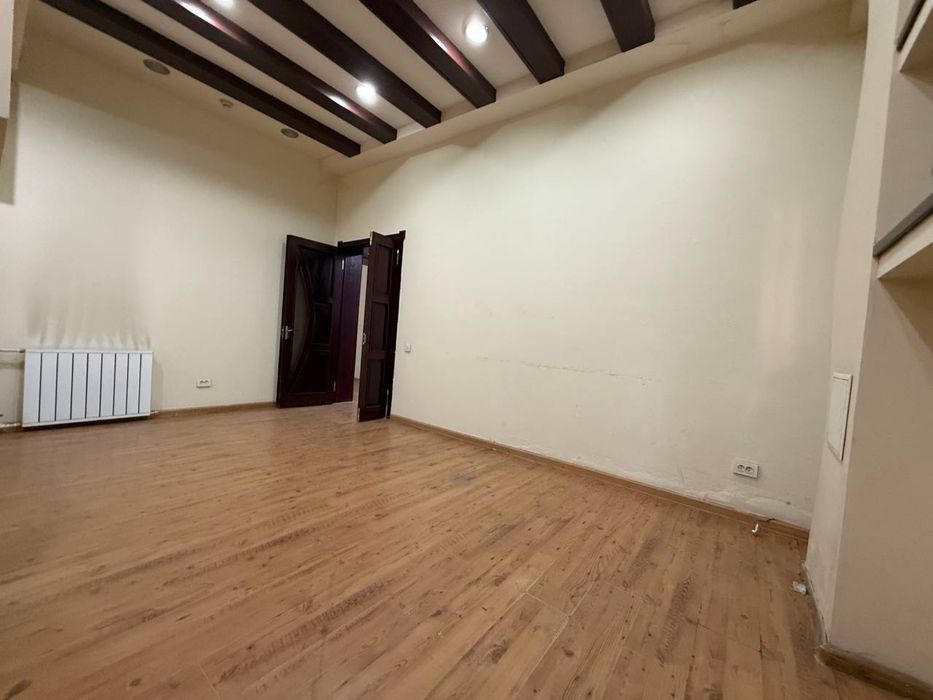 Старт стадион - Сдается в аренду помещение вдоль дороги 160м2