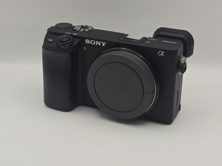 Sony A6400 (ILCE-6400 Body) cu doar 14771 cadre!!