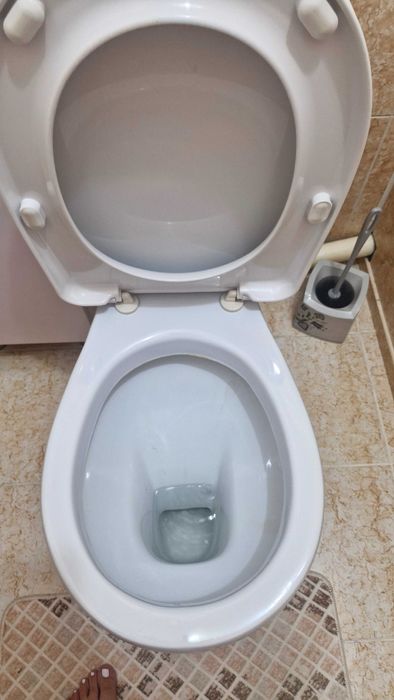 Унитаз б/у в хорошем состоянии
