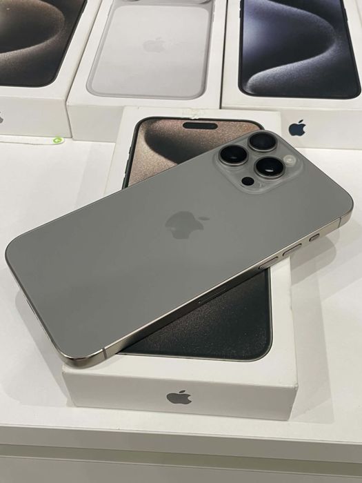 *Като нов* iPhone 15 Pro Max 256GB Titanium Natural