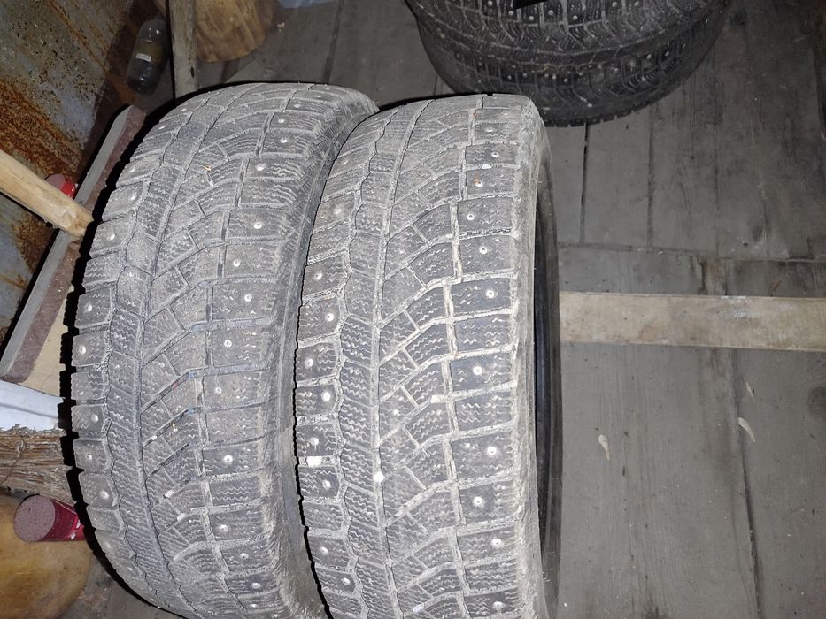 Зимний шипованный балон