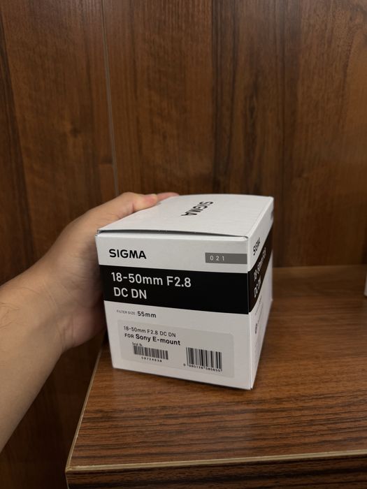 Sigma 18-50mm F2.8 DC DN