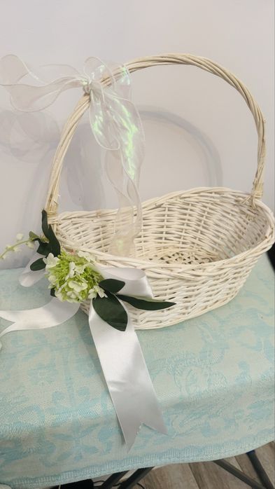 Корзина белая средняя