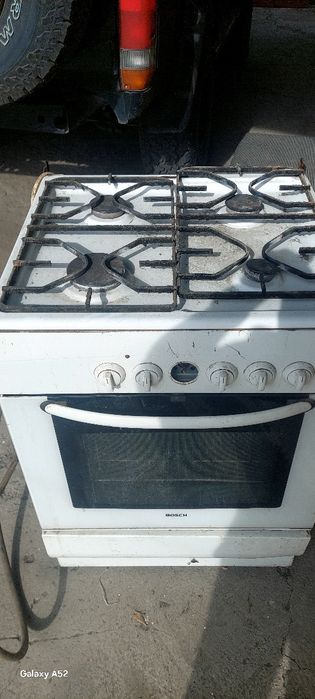 Продам газ плиту
