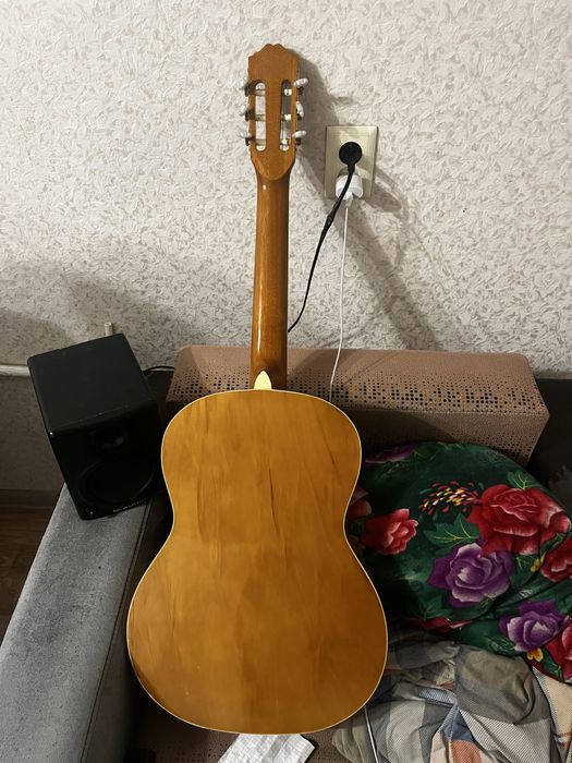 Продается гитара