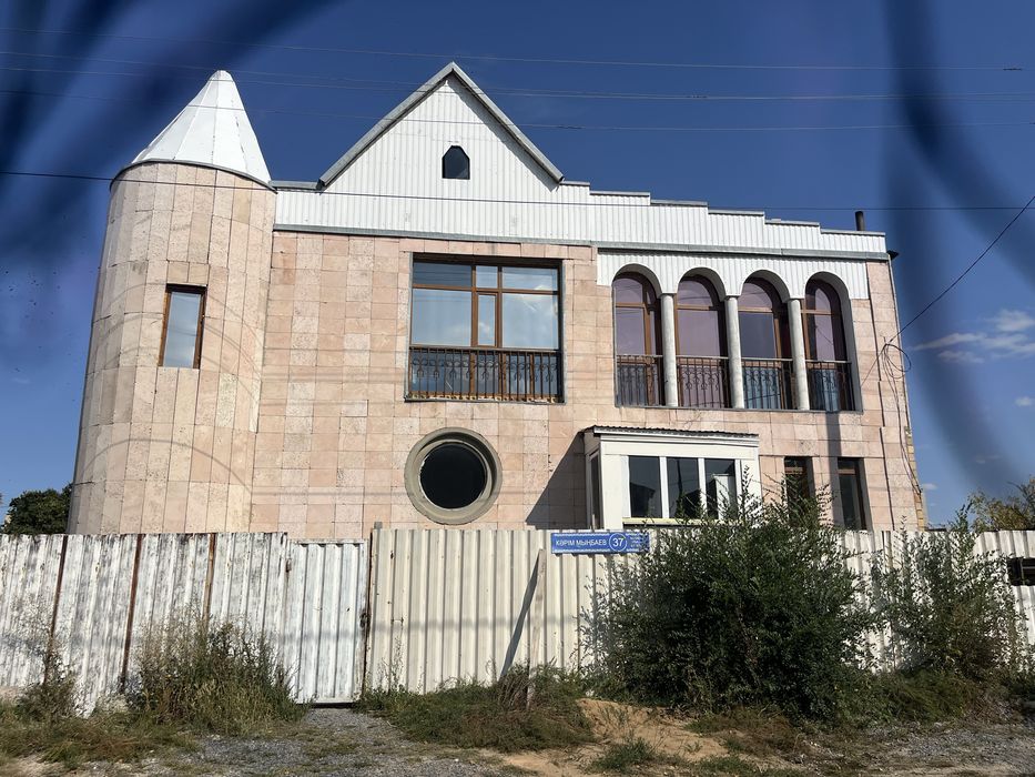 Дом 3.этаж коттеж