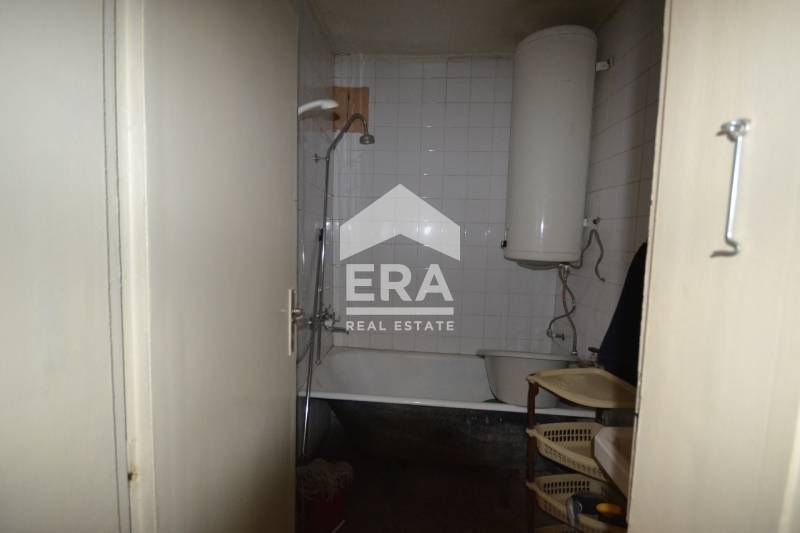 Слънчев апартамент с четири спални