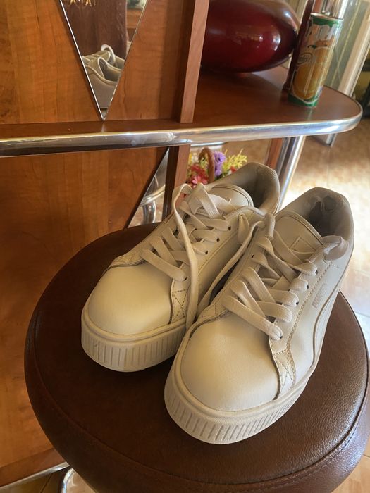 Vând Puma Karmen 37,5