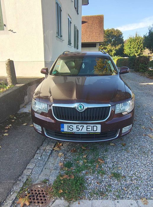 Skoda Superb 2 L&K   Mașina este 4x4