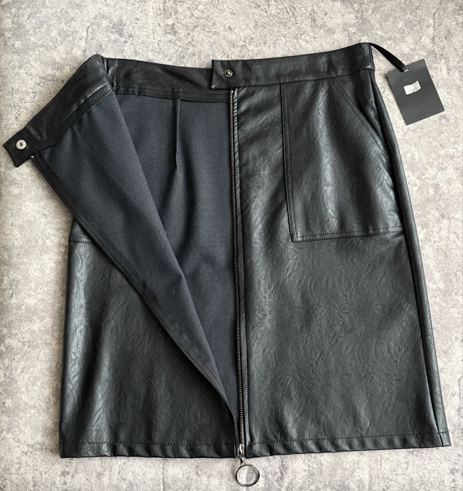 Кожанная юбка на молнии (эко-кожа)