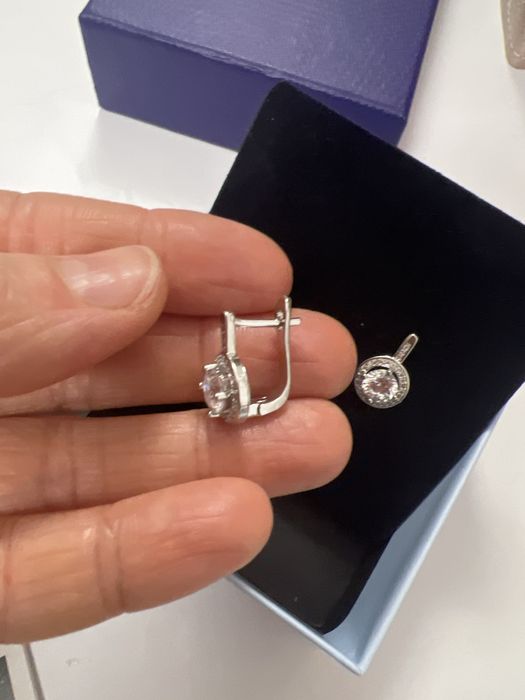 Cercei eleganti si rafinati