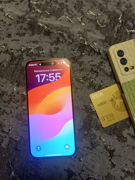 Продам Айфон 15 про