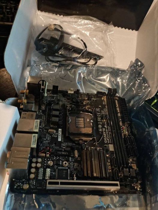 Placa de baza itx defecta GA-H270N-WIFI socket 1151v1
