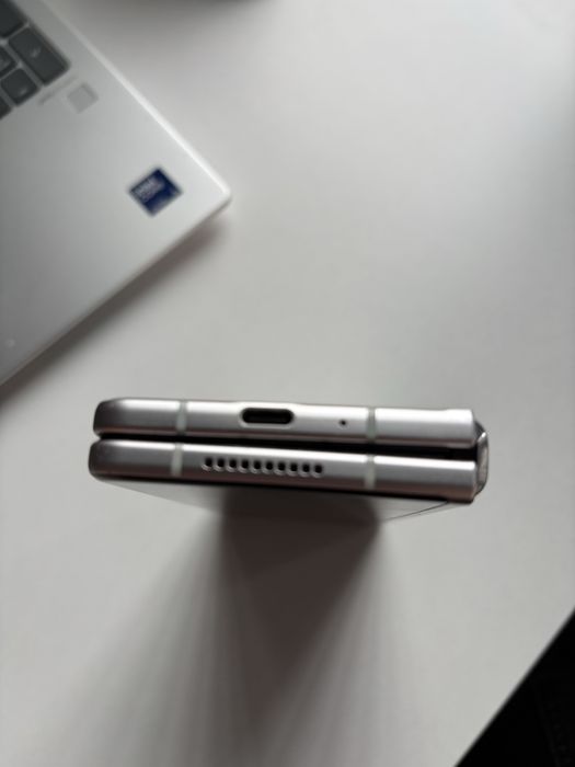 Samsung z fold 3 256GB