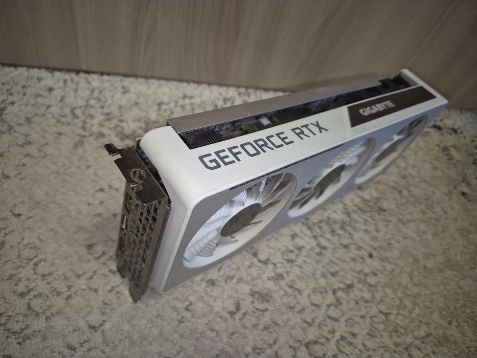 Gigabyte RTX 3070 VISION OC 8Gb