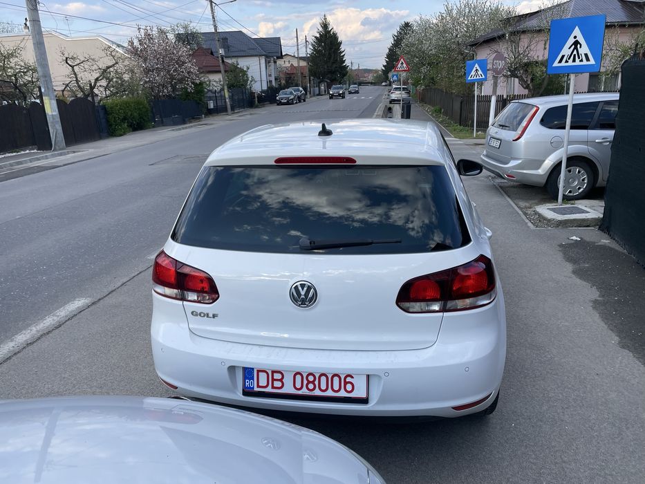 Volswagen golf 6 Fabricatie 2012 benzina 1,2 6 trepte 105 cai germania