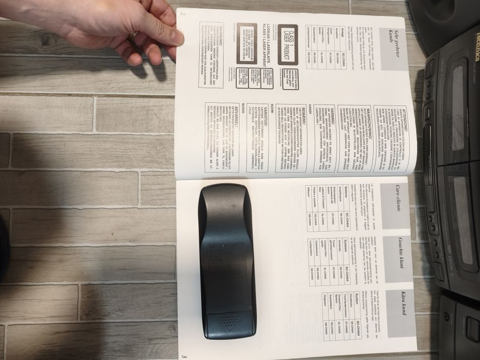 Vând sistem Technics stereo cu boxe, telecomandă