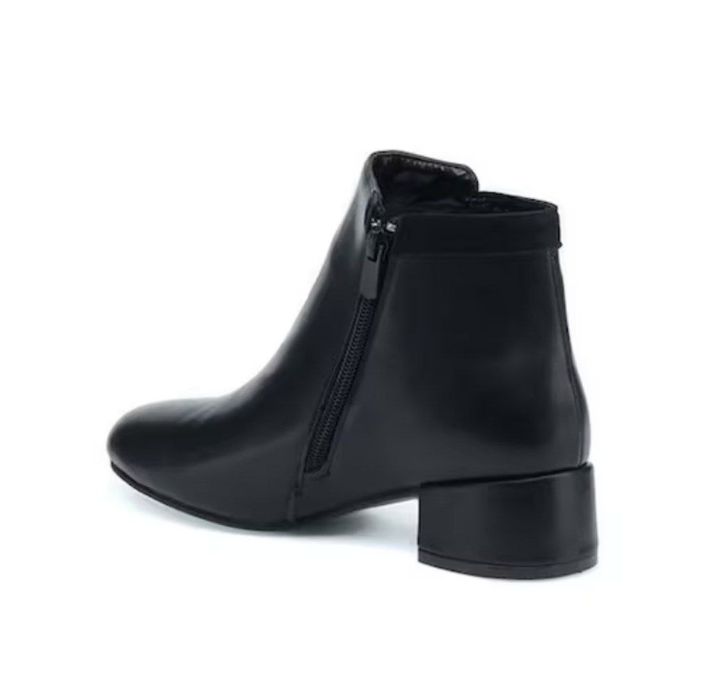 Продам женские сапожки