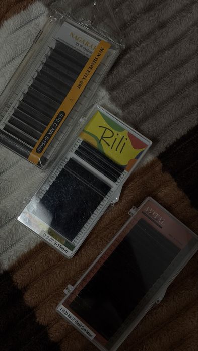 Продам материалы для мастера по наращ ресниц