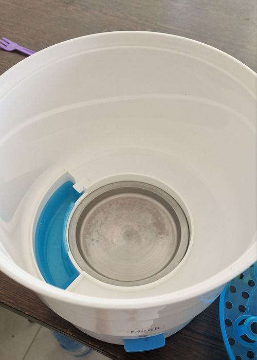 Sterilizator biberoane