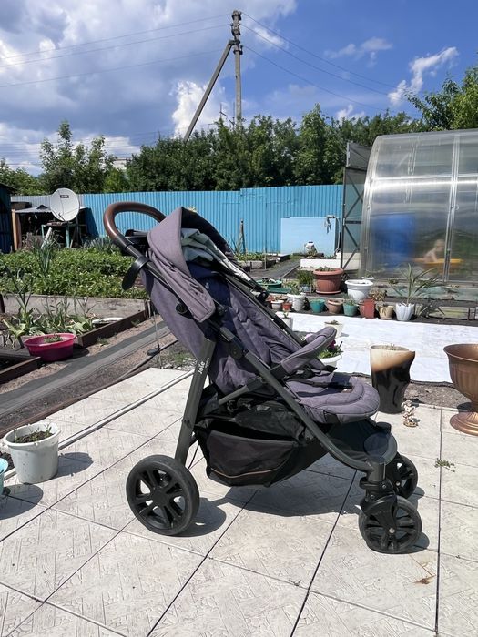 Продам коляску в хорошем состоянии.