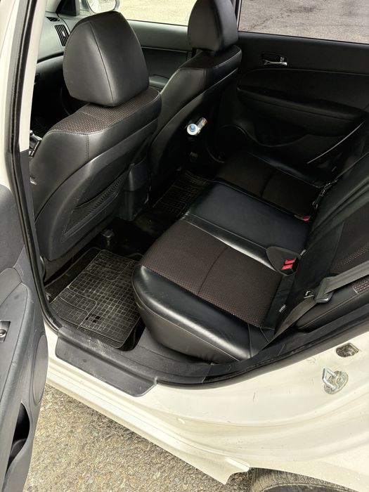 Hyundai i30 1.6Crdi