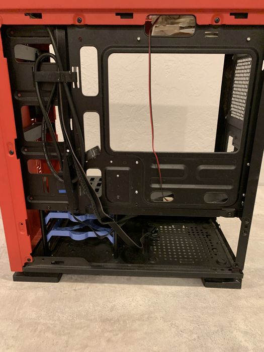 Продам корпус не дорого