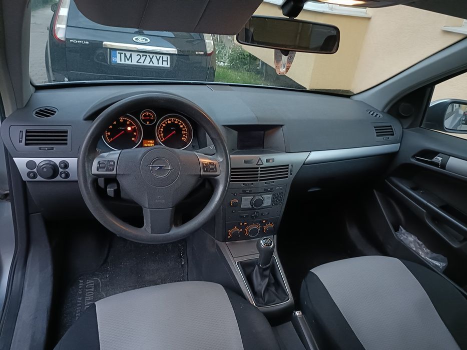 Opel Astra h 1.6 benzina