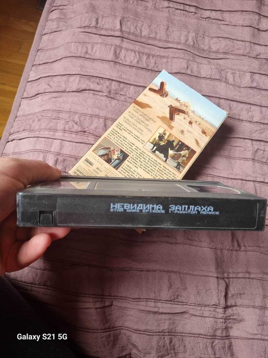 Продавам оригинална видео касетка VHS  -Star Wars