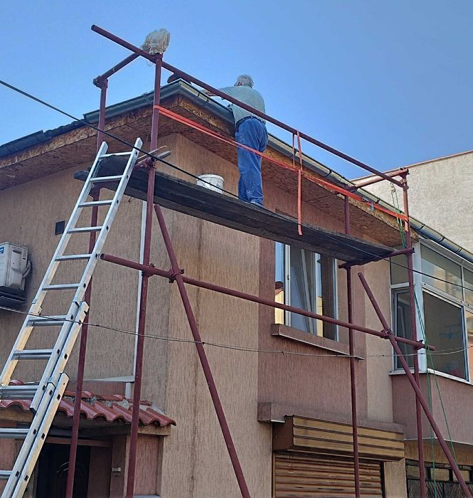 Метално подвижно тръбно скеле от стоманени тръби - две секции за работа на височина до 600 см