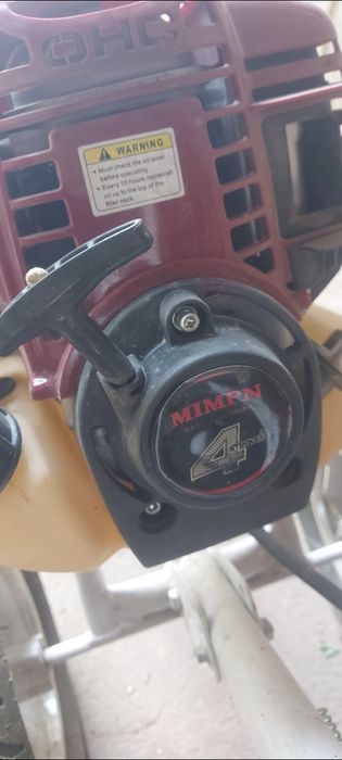 Триммер шөп орады